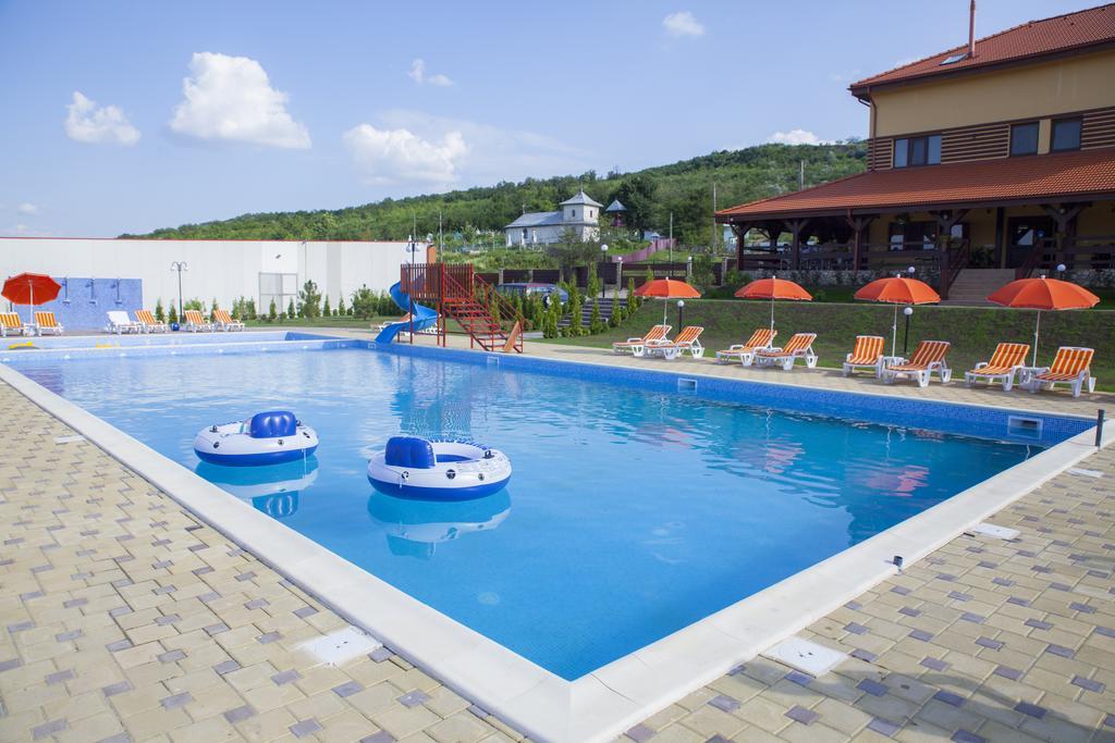 Aqua Party Hotel Victoria  Exterior photo