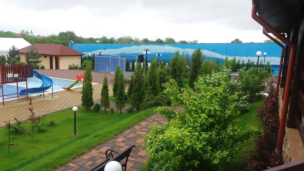 Aqua Party Hotel Victoria  Exterior photo